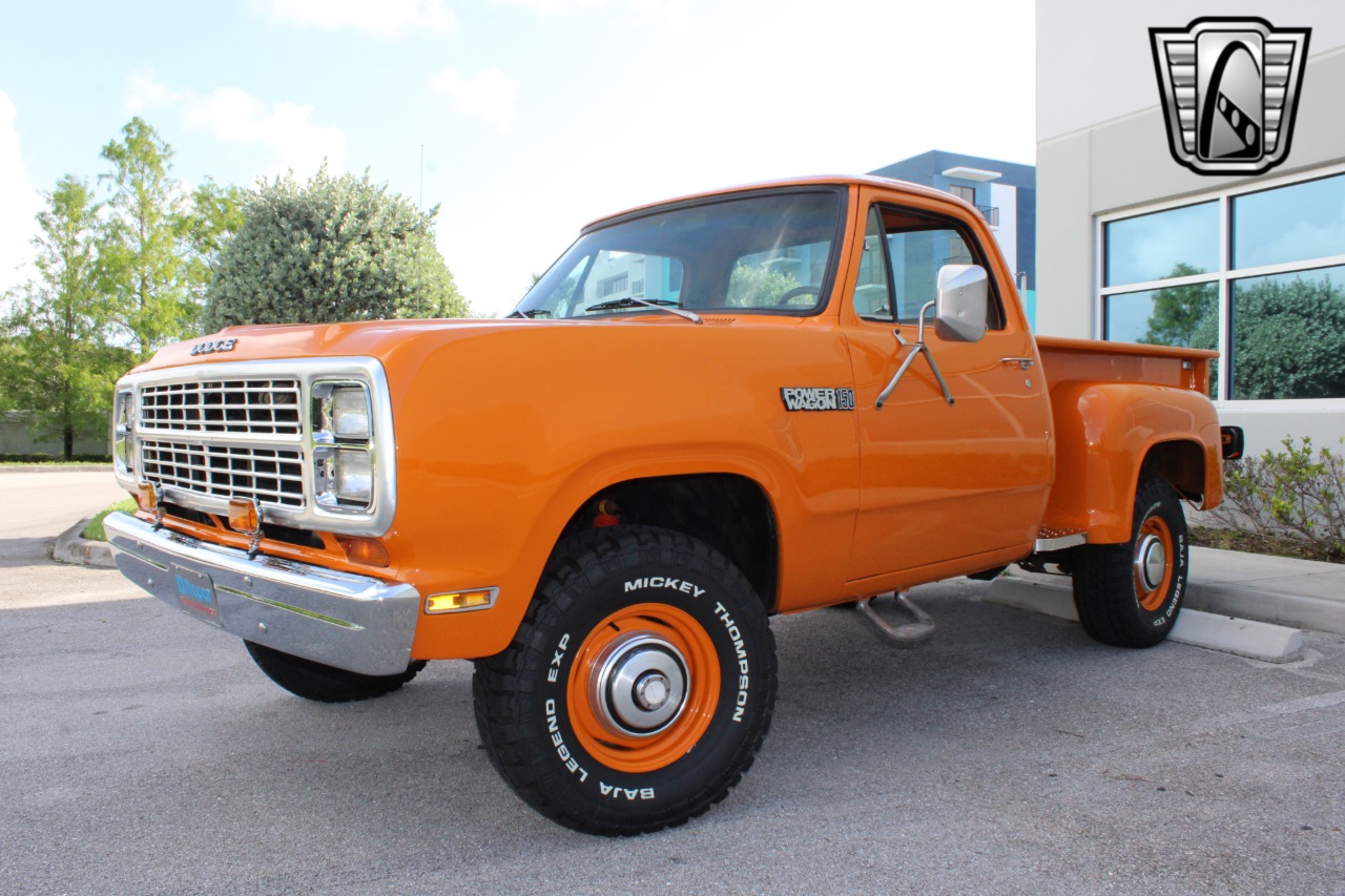 1980 Dodge Power Wagon 2