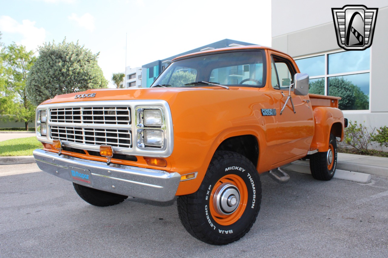 1980 Dodge Power Wagon 32