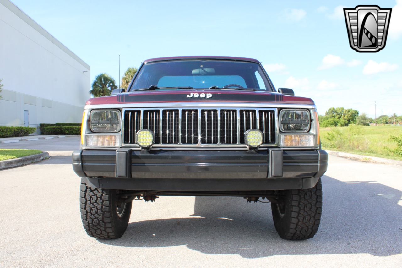1987 Jeep Comanche 35