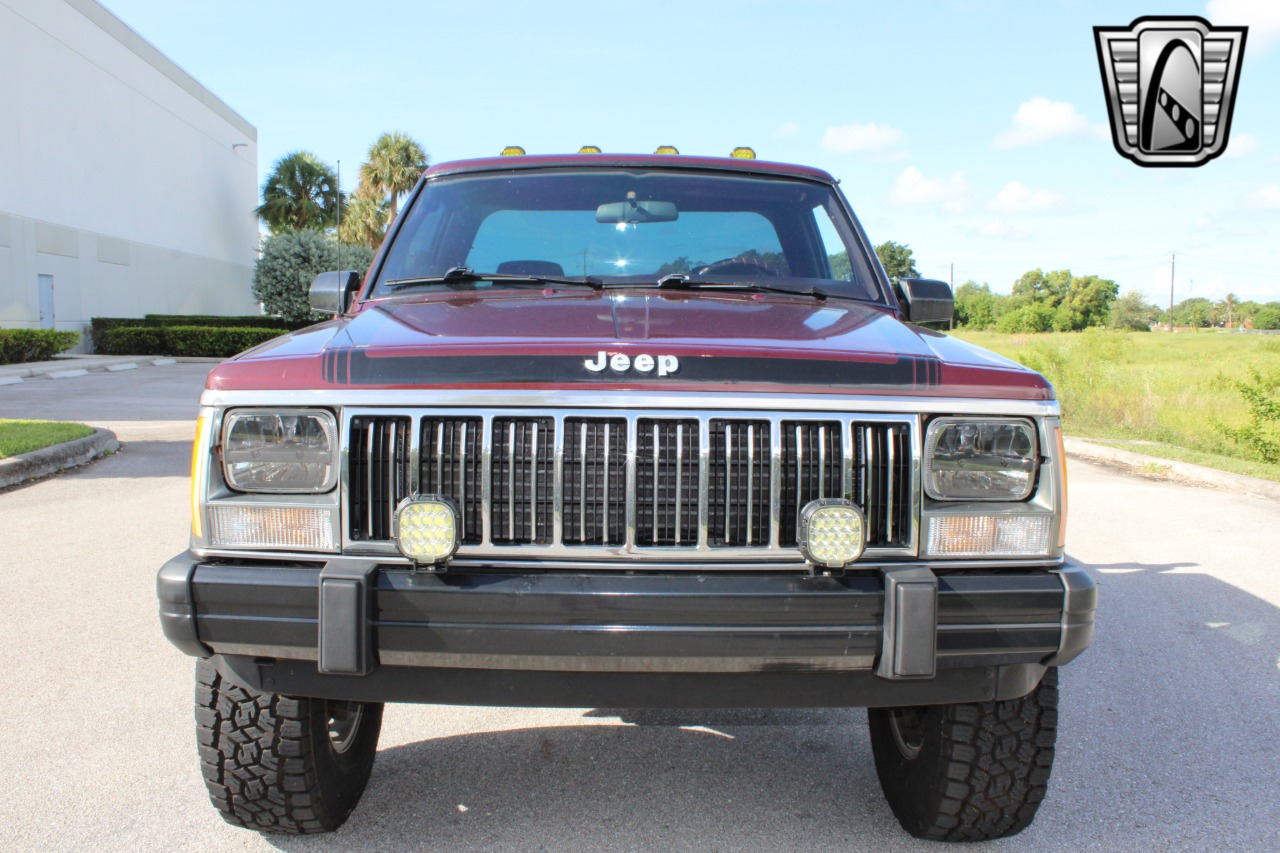 1987 Jeep Comanche 36