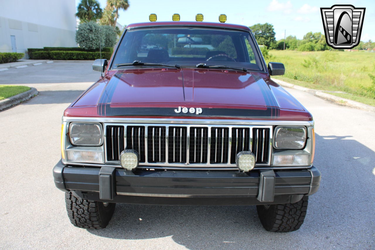 1987 Jeep Comanche 3