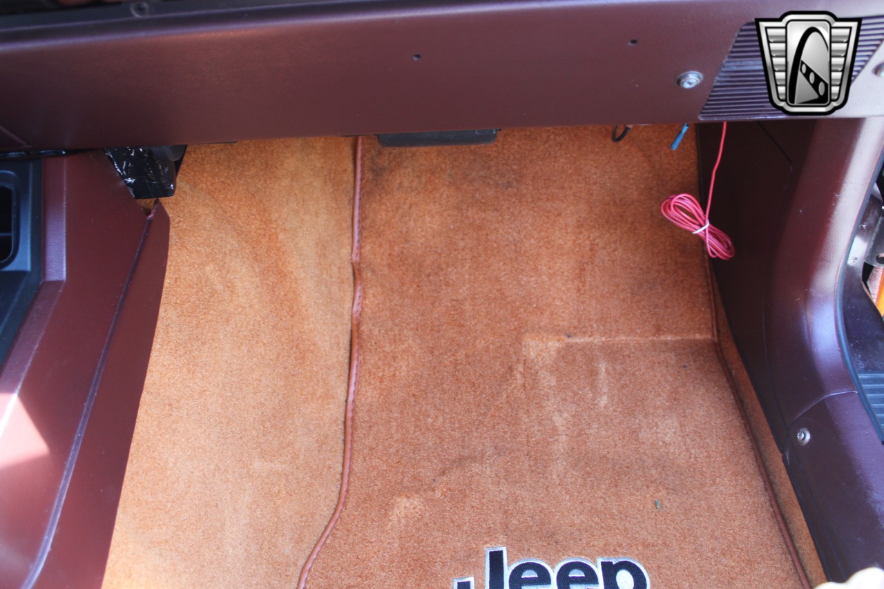 1987 Jeep Comanche 28