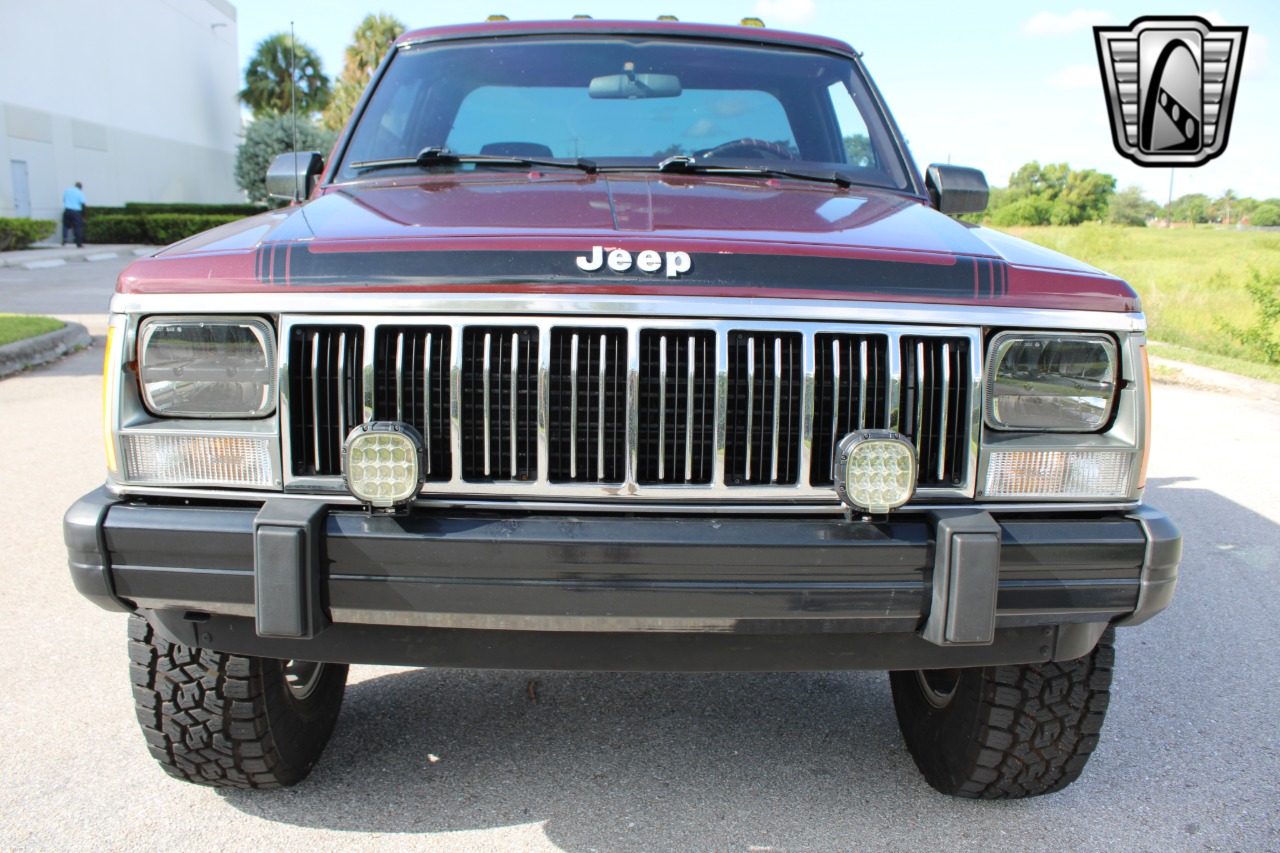 1987 Jeep Comanche 84