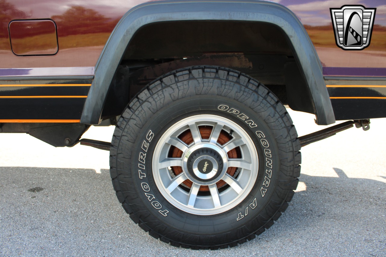 1987 Jeep Comanche 13