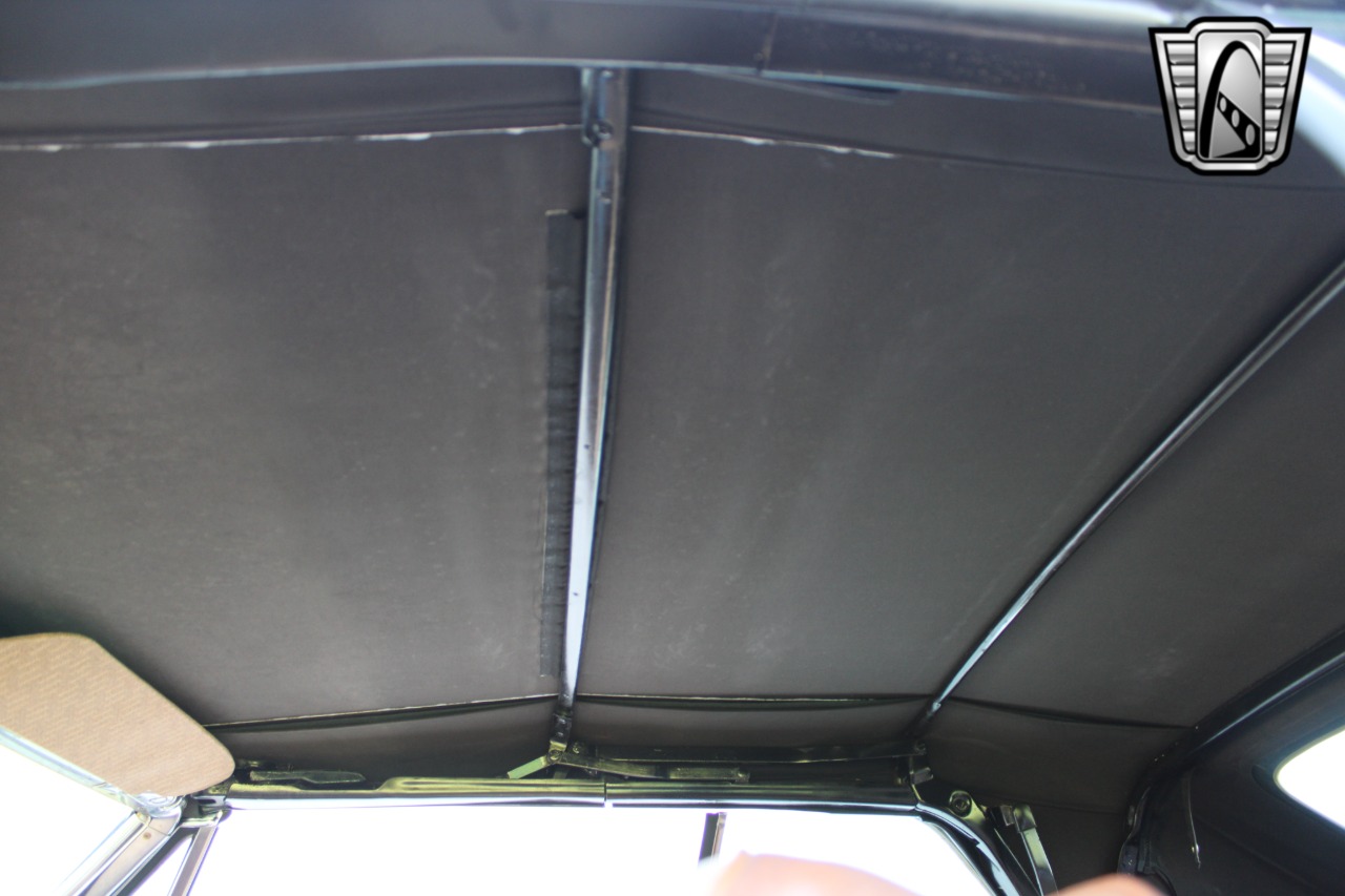 1967 Cadillac DeVille 24
