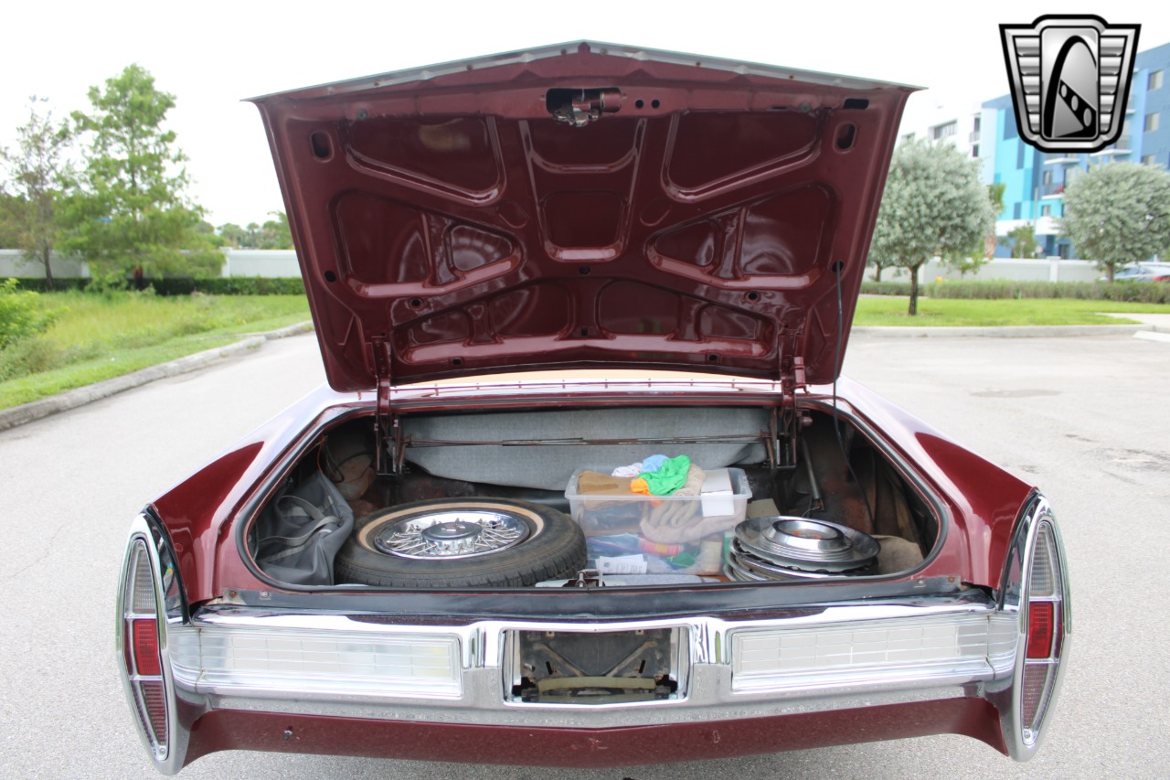 1967 Cadillac DeVille 17