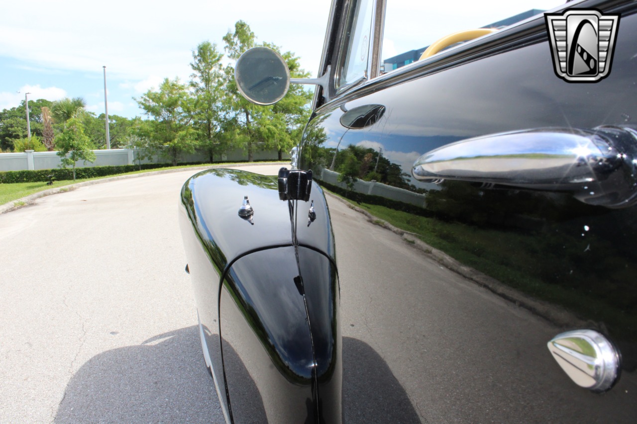 1941 Cadillac Series 60 59