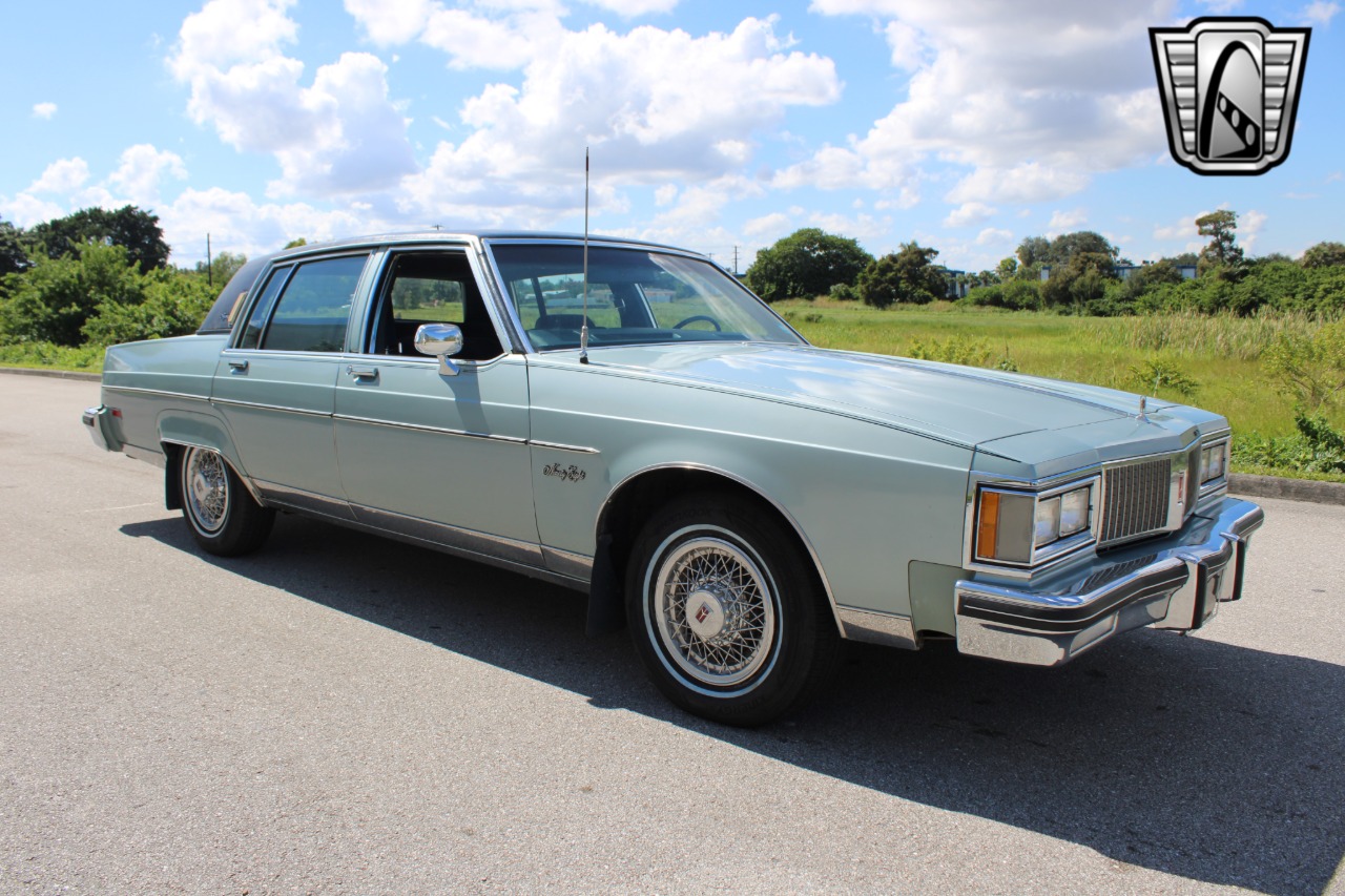 1982 Oldsmobile 98 9