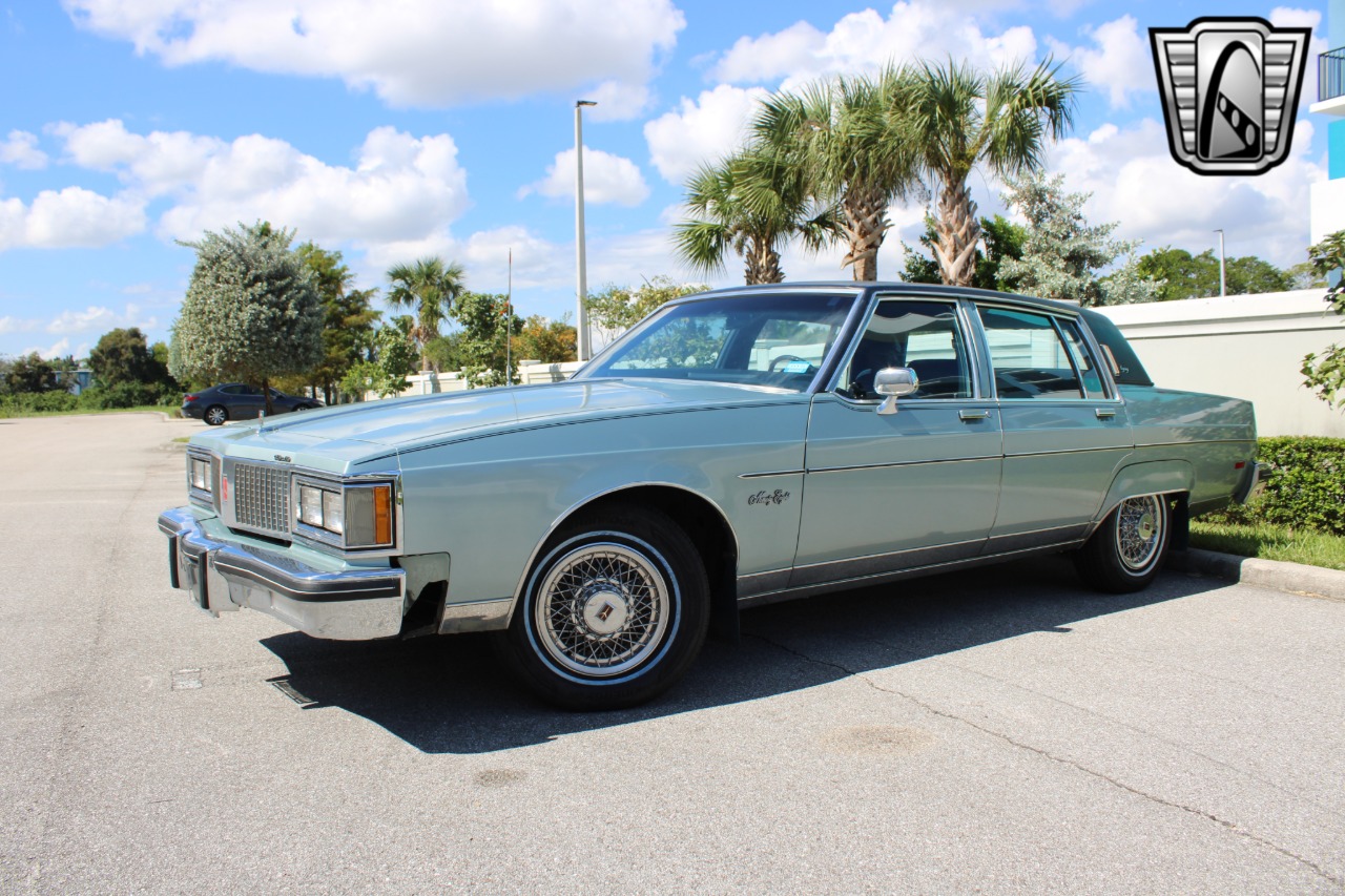 1982 Oldsmobile 98 2