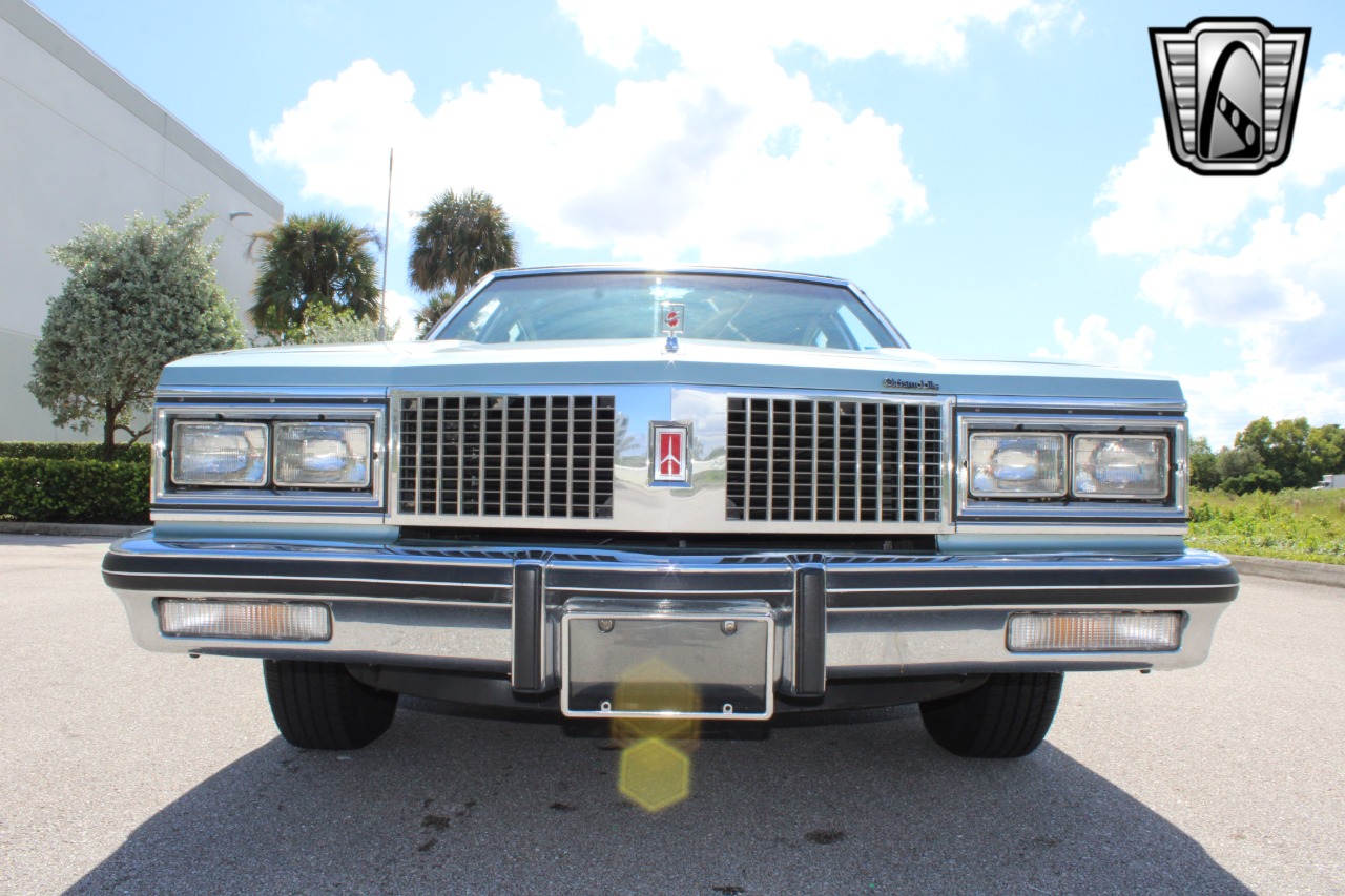 1982 Oldsmobile 98 35