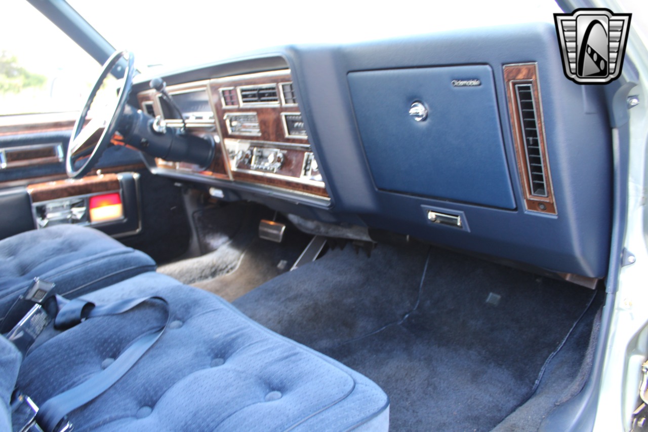 1982 Oldsmobile 98 30