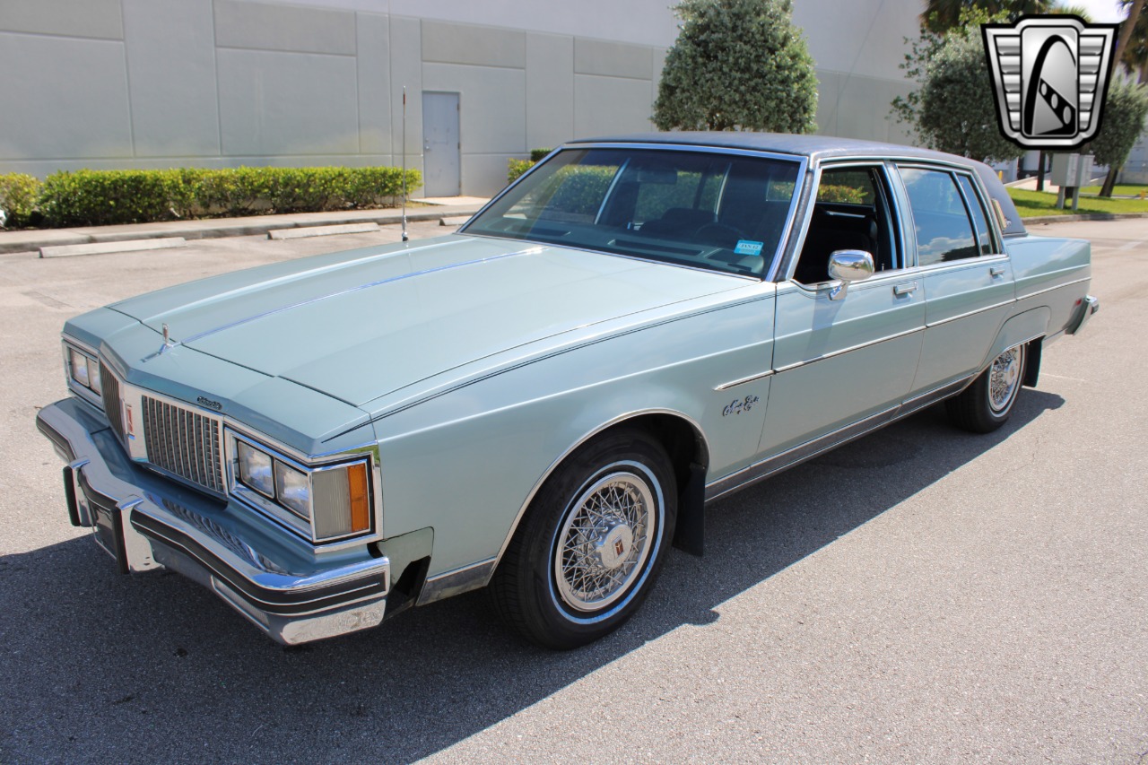 1982 Oldsmobile 98 4