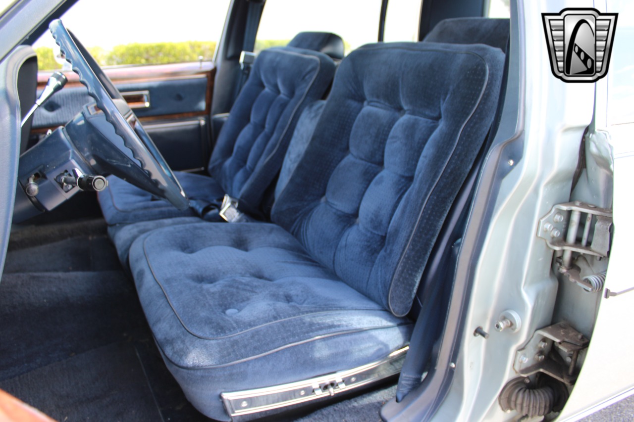 1982 Oldsmobile 98 27