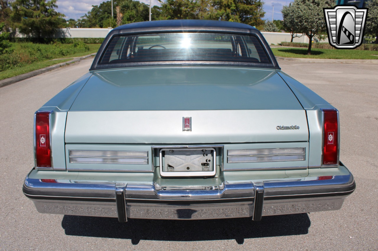 1982 Oldsmobile 98 7