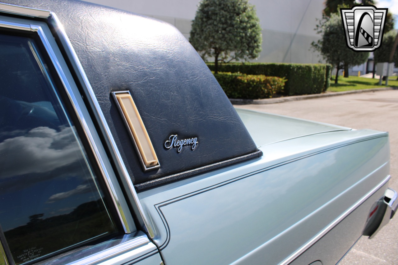 1982 Oldsmobile 98 13