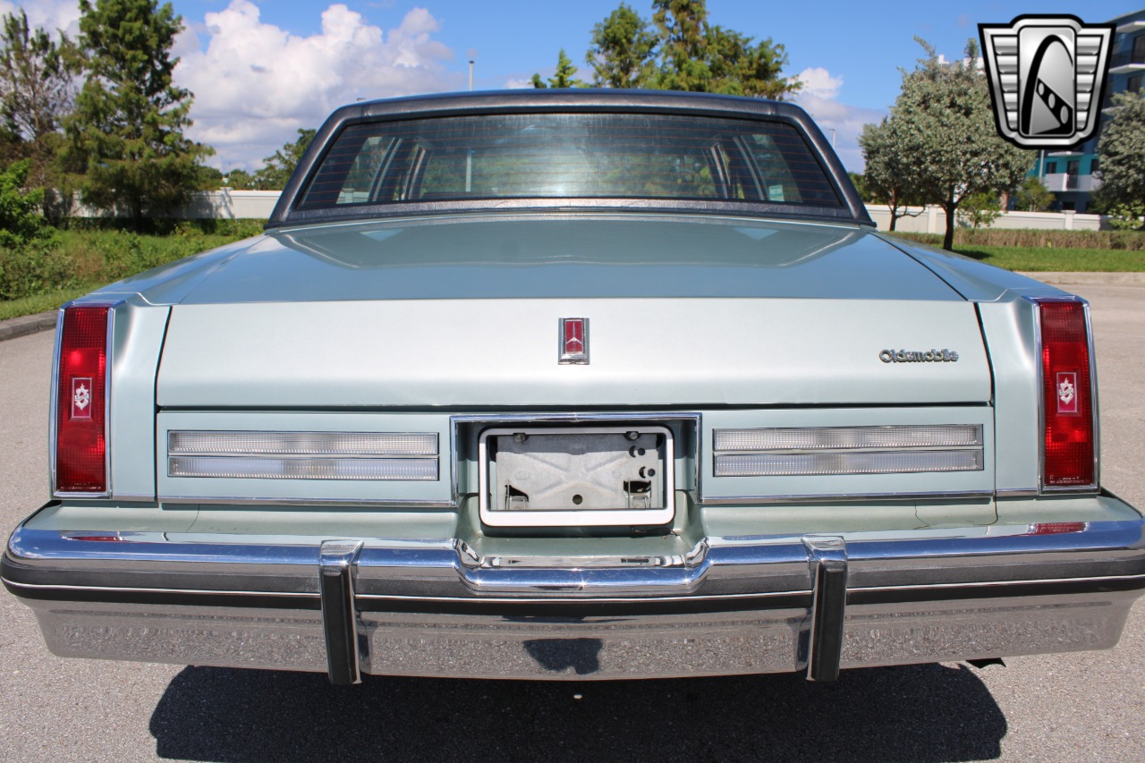1982 Oldsmobile 98 69