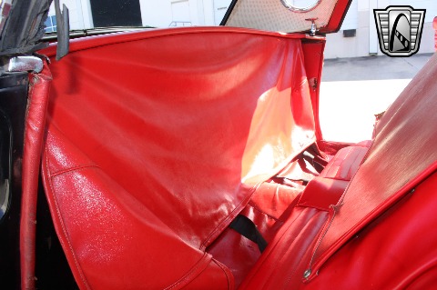 1957 Ford Thunderbird image 132