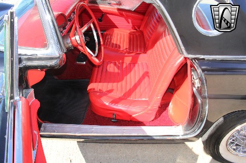 1957 Ford Thunderbird image 114
