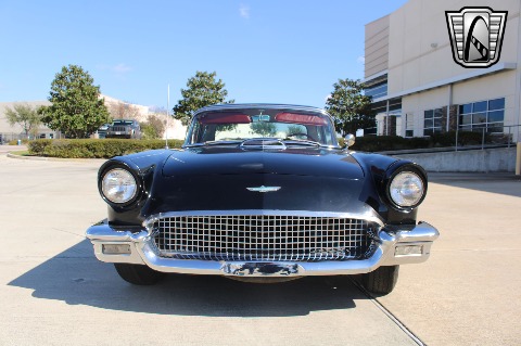1957 Ford Thunderbird image 39