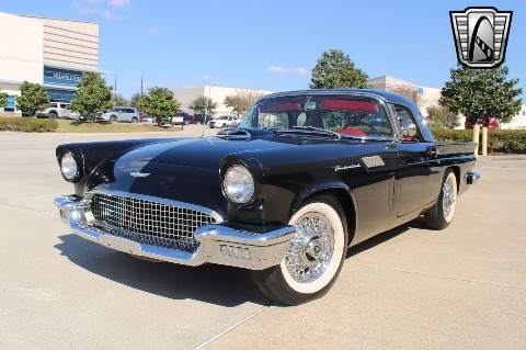 1957 Ford Thunderbird image 42