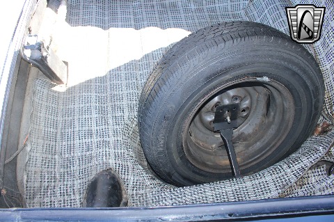 1957 Ford Thunderbird image 150