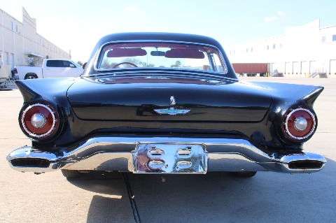 1957 Ford Thunderbird image 27