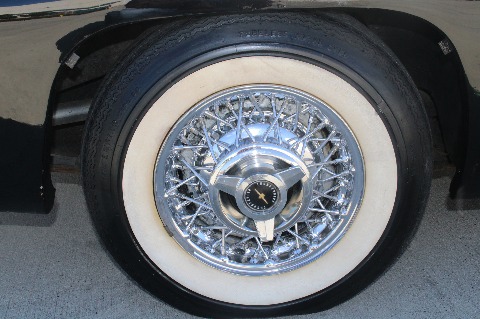 1957 Ford Thunderbird image 54