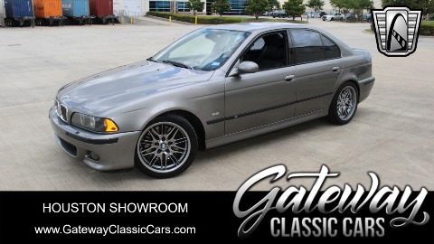 2002 BMW M5 image 1