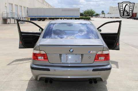 2002 BMW M5 image 138