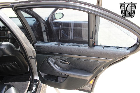 2002 BMW M5 image 114