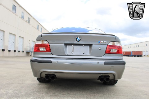 2002 BMW M5 image 12