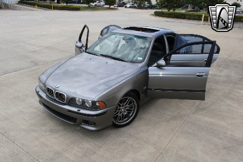 2002 BMW M5 image 143