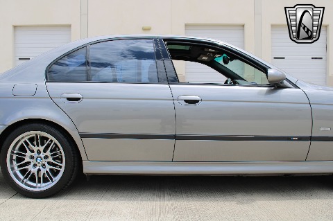 2002 BMW M5 image 42