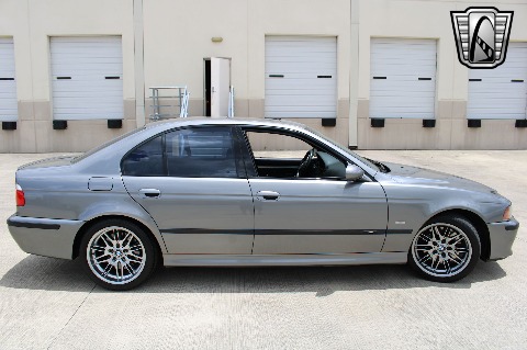 2002 BMW M5 image 17