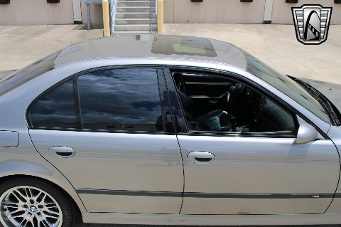 2002 BMW M5 image 44