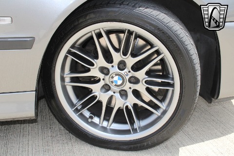 2002 BMW M5 image 45