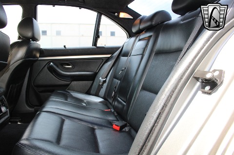 2002 BMW M5 image 99