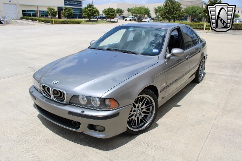2002 BMW M5 image 26