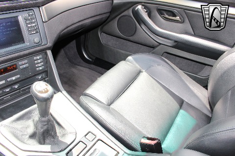 2002 BMW M5 image 105