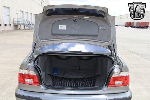 2002 BMW M5 image 131