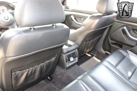 2002 BMW M5 image 106