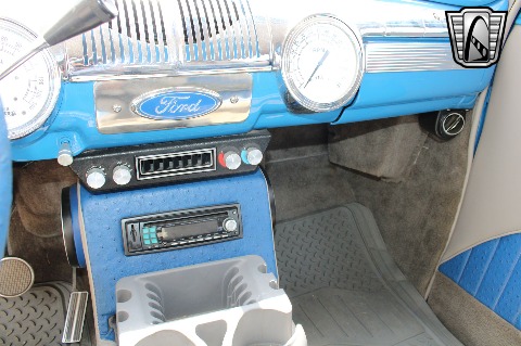 1948 Ford Custom image 120