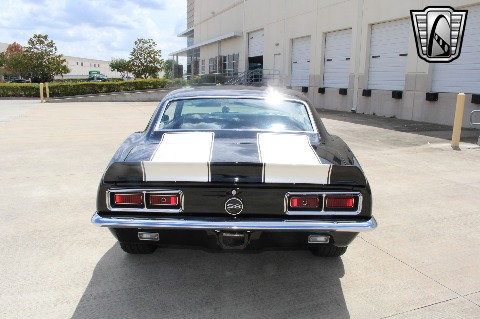 1968 Chevrolet Camaro image 11