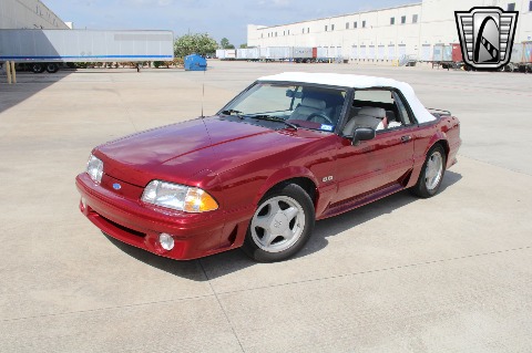 1993 Ford Mustang image 3