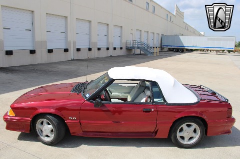 1993 Ford Mustang image 4