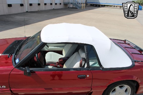 1993 Ford Mustang image 33