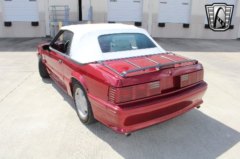 1993 Ford Mustang image 8