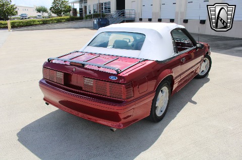 1993 Ford Mustang image 14