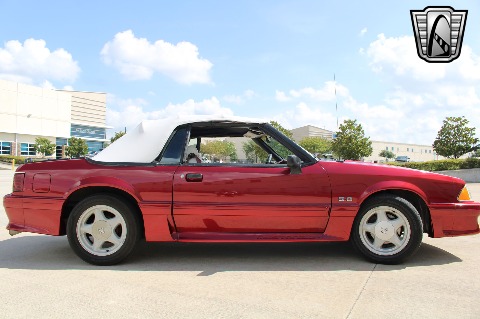 1993 Ford Mustang image 18
