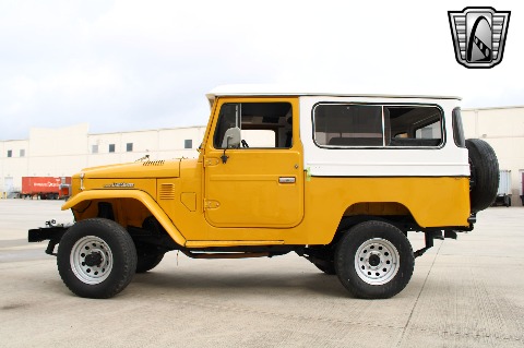 1977 Toyota FJ43 image 6
